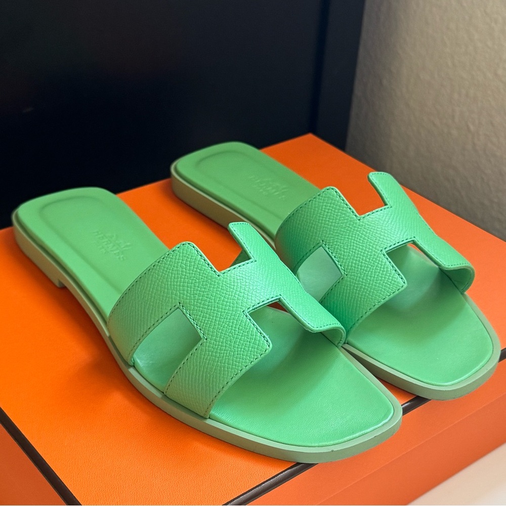 Hermes Oran Sandal Vert Pomme Epsom Leather